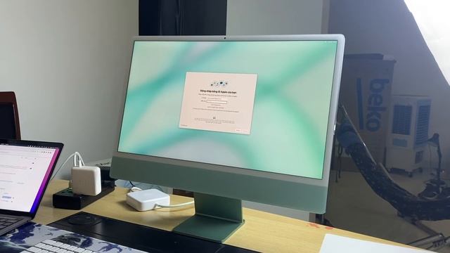 Unboxing imac 2021 opening the imac box for the first time (16g ram, 256 SSD, 8 GPU, M1 chip)
