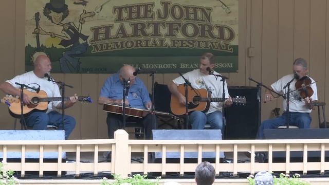 Tut Taylor ~ Vamp in the Middle ~ John Hartford Memorial Festival 6/2/2011 HD смотреть онлайн