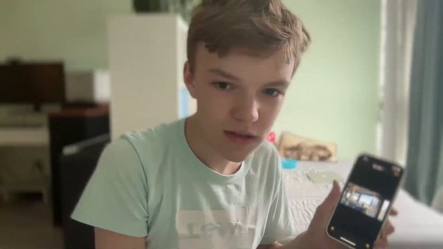 Live Stream about iPhone 12 Pro смотреть онлайн