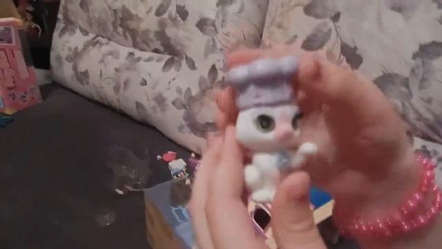 Обзор игрушек Kitty Club| Кафе на улице^^ смотреть онлайн