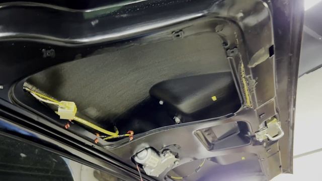 ШУМОИЗОЛЯЦИЯ ЛЕГЕНДАРНОЙ НИВЫ 4х4/КАК УБРАТЬ ВОЙ РАЗДАТКИ/КАКОЙ МАТЕРИАЛ ИСПОЛЬЗОВАТЬ смотреть онлайн