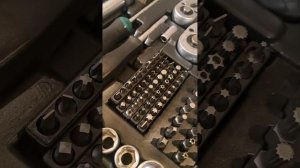 распаковка кейса , набор TOOLS 219 предметов