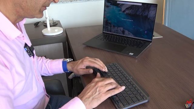 Logitech MX Keys Mini Keyboard Unboxing смотреть онлайн