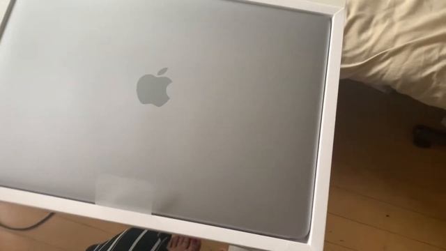 Unboxing MacBook Pro 2020 смотреть онлайн