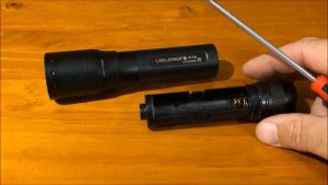 How To Replace a LED Lenser P7R Rechargeable Battery