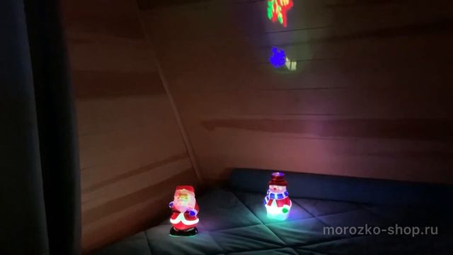 Светодиодный проектор, проекция на 20 м_2, 4 цветных LED-огня, 19 см, батарейки 483612 и 483613