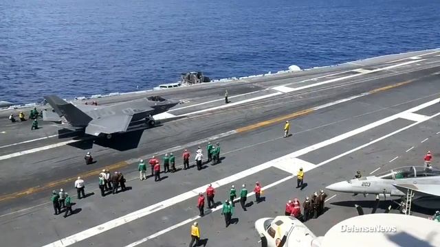 F-35C operando desde el USS Abraham Lincoln смотреть онлайн