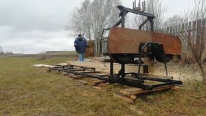 Самодельная пилорама на бензиновом двигателе