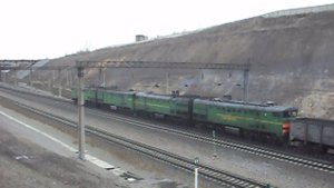 Тепловозы 2ТЭ10М-???. Двойная тяга на подъёме. Звук 10Д100.