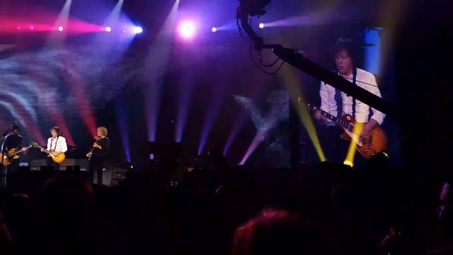 Paul McCartney concert Lincoln, NE July 14, 2014 - Golden Slumbers, Carry That Weight, The End смотреть онлайн