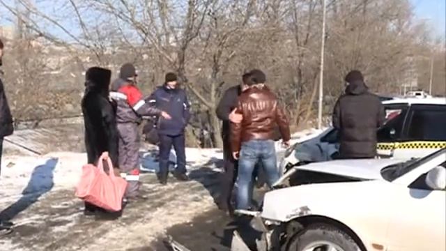 Дорога в роддом обернулась происшествием на улице Вилкова смотреть онлайн