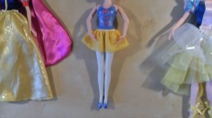 Snow White - Disney Princess Doll Collection - Beauty Inside A Box