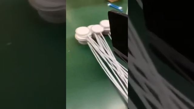 iphone 12 pro magsafe wireless charger short video(720P_HD)_1 смотреть онлайн