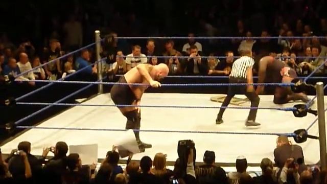 World Heavyweight Championship Match The Big Show gegen Mark Henry in Frankfurt 3 von 3