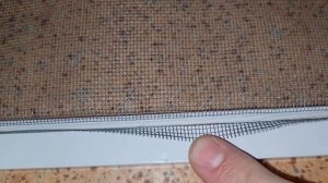 Как самому заменить полотно на антимоскитной сетке?