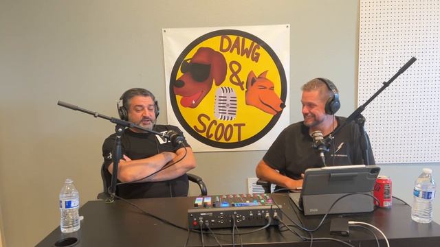 S5-E15 Bowling, Movies and Apple Vision Pro смотреть онлайн