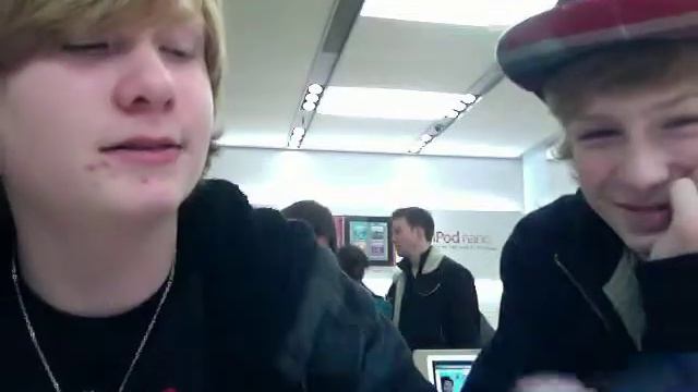 Apple Store!!! смотреть онлайн