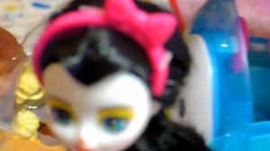 Куклы энчантималс. Фургон с мороженым. Видео для девочек (на русском)