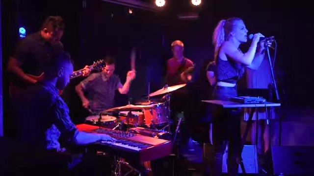 'Time Fades' - Hey Frankie "Guess Who" EP Launch @ Boney 12.12.14 смотреть онлайн