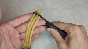 Распаковка Мощная рогатка с тройной резиной