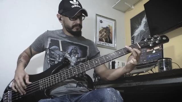 Megadeth - Lucretia  Bass Riffs Cover