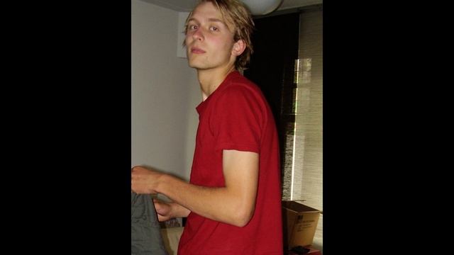 Malcolm Lincoln- Man On The Radio (2009 demo) смотреть онлайн