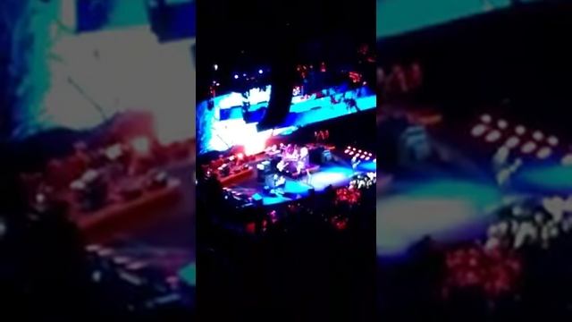 Fleetwood Mac - Sisters of the Moon (live) смотреть онлайн