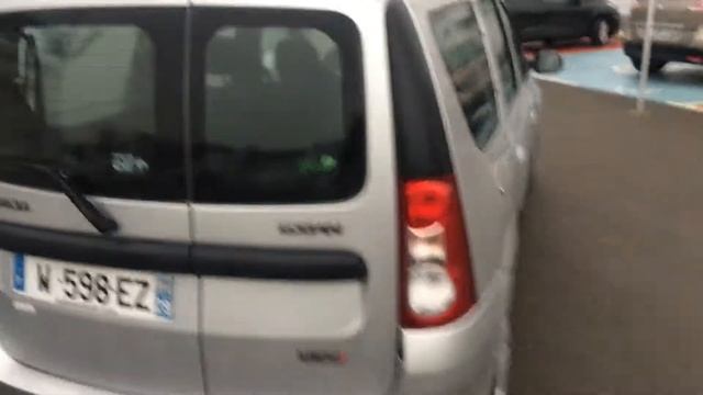 Logan MCV dic 90 7 places смотреть онлайн