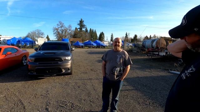 2008 SRT8 Challenger vs 2020 SRT Durango!!! (Rolls and Dig Races!!) смотреть онлайн