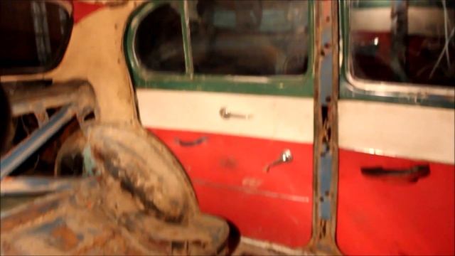 Оживление мертвеца спустя 10 ЛЕТ ПРОСТОЯ! Оживили Москвич 407 1959г.в!