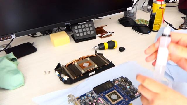 Taking Apart the HD 7870 Ghz Edition. Ft. Human Skin Particles.... смотреть онлайн