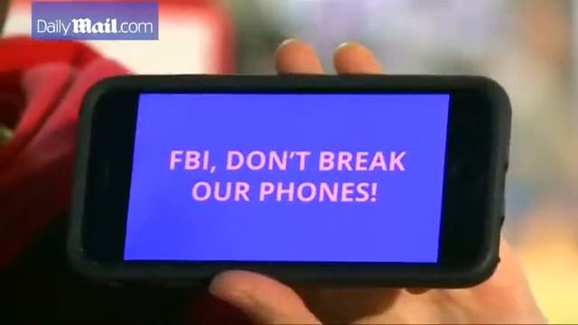 U S  drops legal action against Apple over encrypted iPhone   Daily Mail Online смотреть онлайн