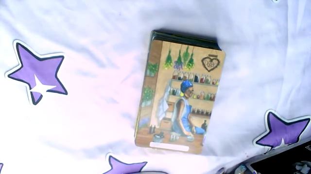 Live Tarot, Oracle & Pendulum readings with HoneyBun смотреть онлайн