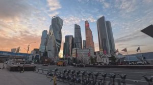 МОСКВА-СИТИ,БЕРСЕНЕВСКАЯ НАБЕРЕЖНАЯ. ВЕЛОПРОГУЛКА НА ЗАКАТЕ,