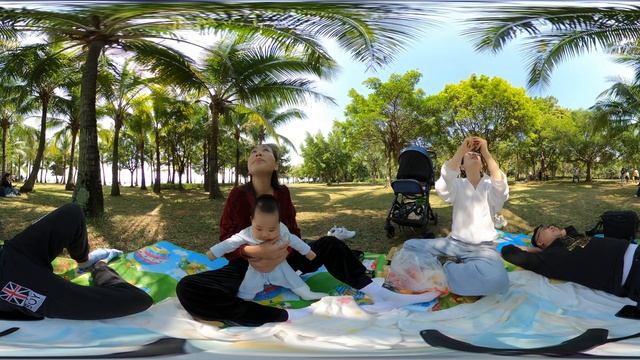 一个温馨惬意的的午后时光 A warm and cozy afternoon with family смотреть онлайн