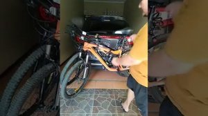 Memasang 2 Sepeda, THULE 970 EXPRESS, hanya butuh 5 menit (loading 2 bikes using THULE 970 Express)