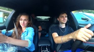 ВЕЙПЕР ТАКСИСТ ЗАДЫМИЛ ВСЮ МАШИНУ. ПАССАЖИРКА В ШОКЕ / РЕАКЦИЯ ЛЮДЕЙ