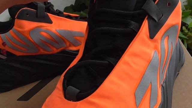 PK God yeezy boost 700 MNVN orange retail materias unboxing review from citysole.ru смотреть онлайн