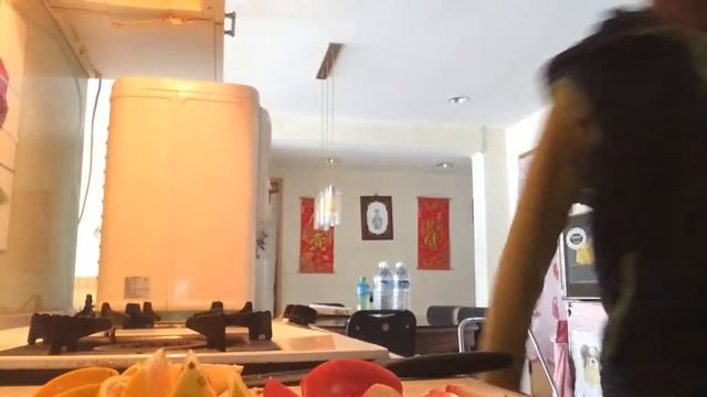 Cutting Orange and Apple! Random video! Must read description! Season 3 episode 15