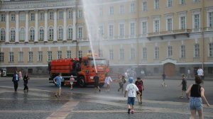 Дворцовая площадь в Санкт-Петербурге (11.07.2024)