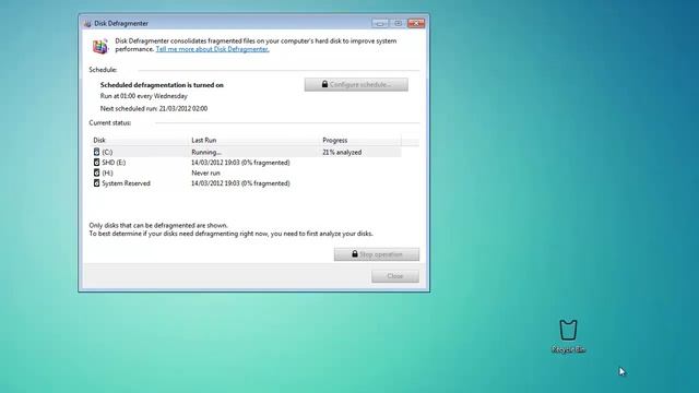 How to defragment a disk [DesktopTechPros] смотреть онлайн