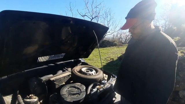 SEAT PANDA, HUMO por el CAPÓ, menudo SUSTO смотреть онлайн