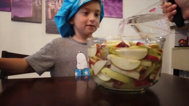 Episode 78: Lunchbox Apples! смотреть онлайн