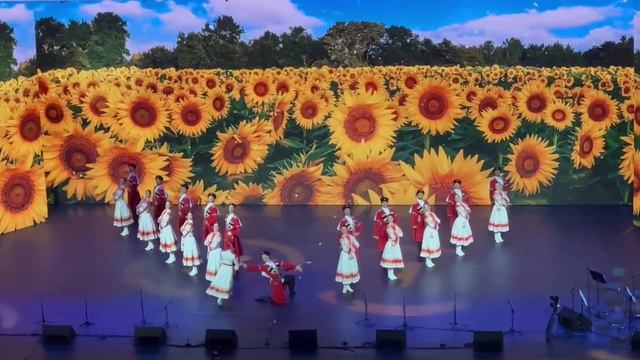 Балет Кубанского Казачьего хора. "Праздничная". Кремль. 19 октября 2024 года.