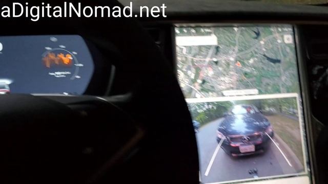 IMPOSSIBLE Parallel Parking by TESLA AutoPilot 2019.24.4 смотреть онлайн