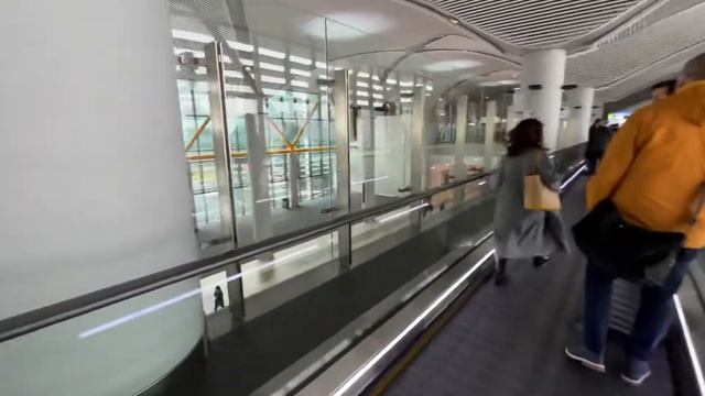 iPhone 13 pro raw footage wide angle Airport walking handheld