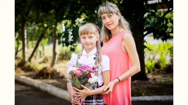 "Моя мама" Александра Кужман - учащаяся СТМ "Калейдоскоп" смотреть онлайн