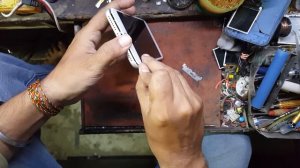 iPhone 7 plus Disassembly open a1784