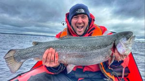 ВОТ ЭТО ДИНОЗАВРЫ! НИКОГДА НЕ ЛОВИЛИ ТАКИХ КРУПНЫХ ОСОБЕЙ | РЫБАЛКА НА ФОРЕЛЬ В КАРЕЛИИ 2023