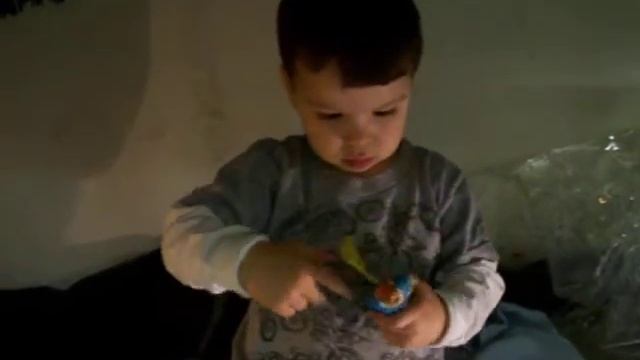 Playing in his fort & auntie's messy office смотреть онлайн